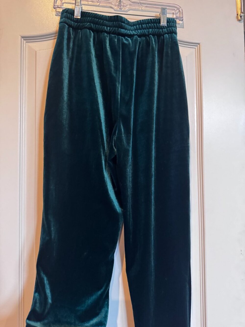 Skies Are Blue NWT Emerald Green Velvet Jogger Pants XS - Picture 6 of 8
